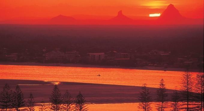 Riviere On Golden Beach Caloundra Exterior photo